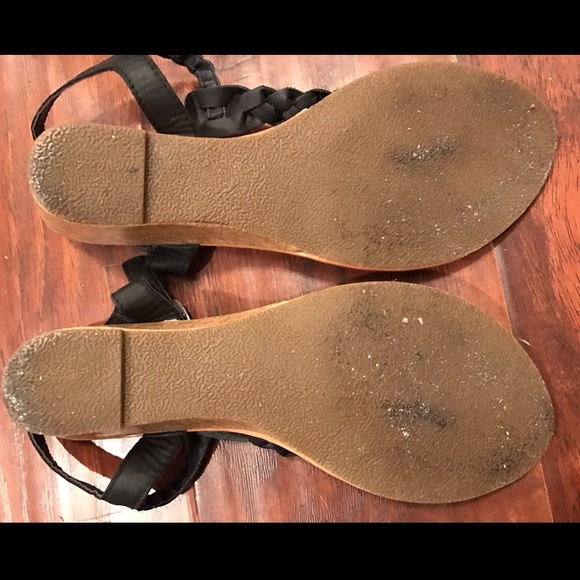 Little Black Wedge Sandal - Picture 4 of 4